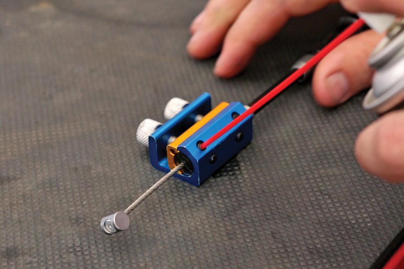 CABLE LUBER 2 SCREWS MOTION PRO 08-0182 thumbnail 2
