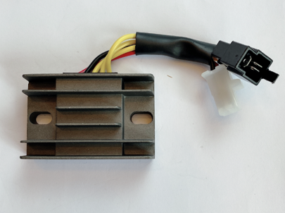 VOLTAGE REGULATOR SUZUKI AN GS GZ 125 150 SV650S LS650 GS1100 32800-29B00 image 1