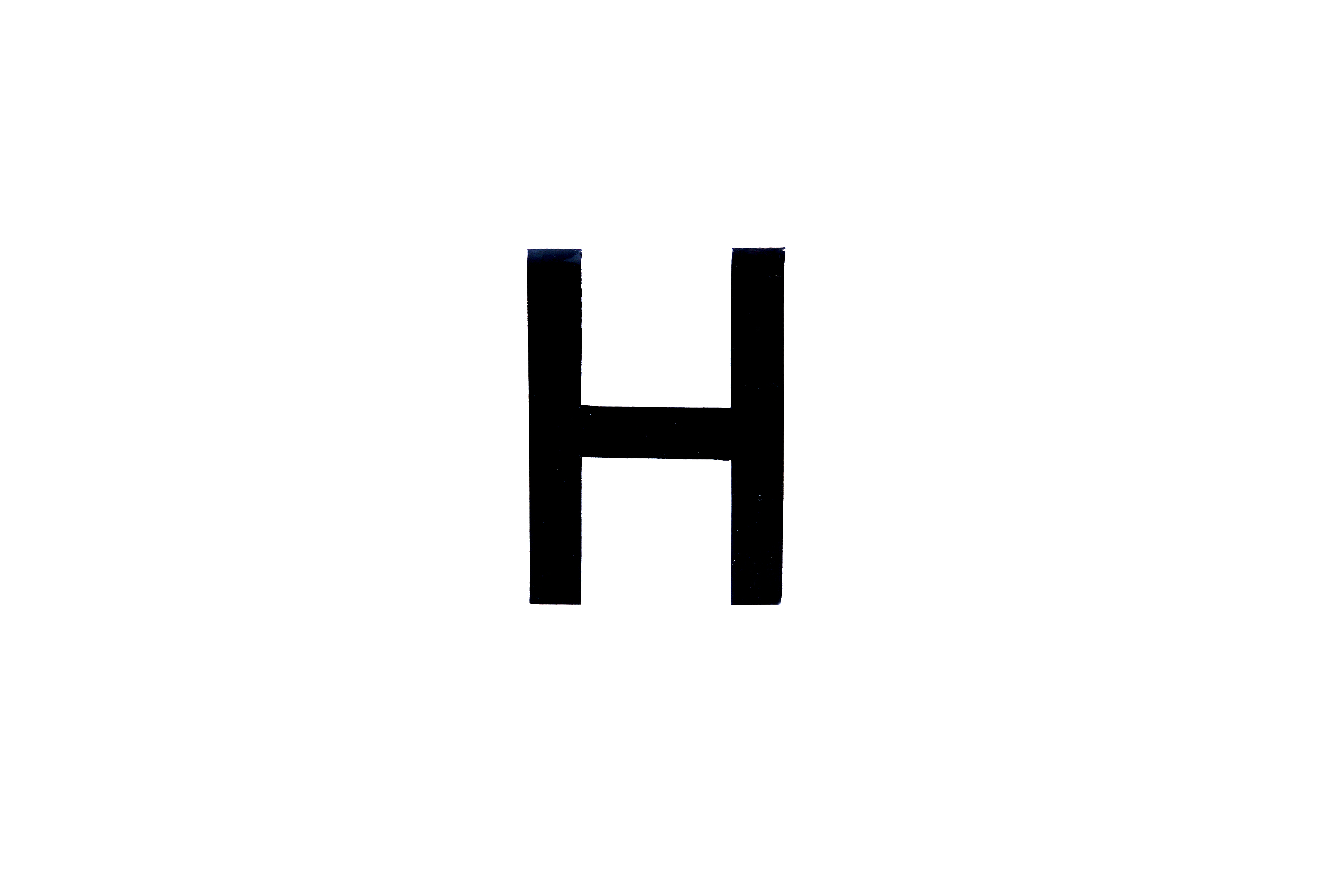 NUMBER PLATE DIGITS H EACH image 1