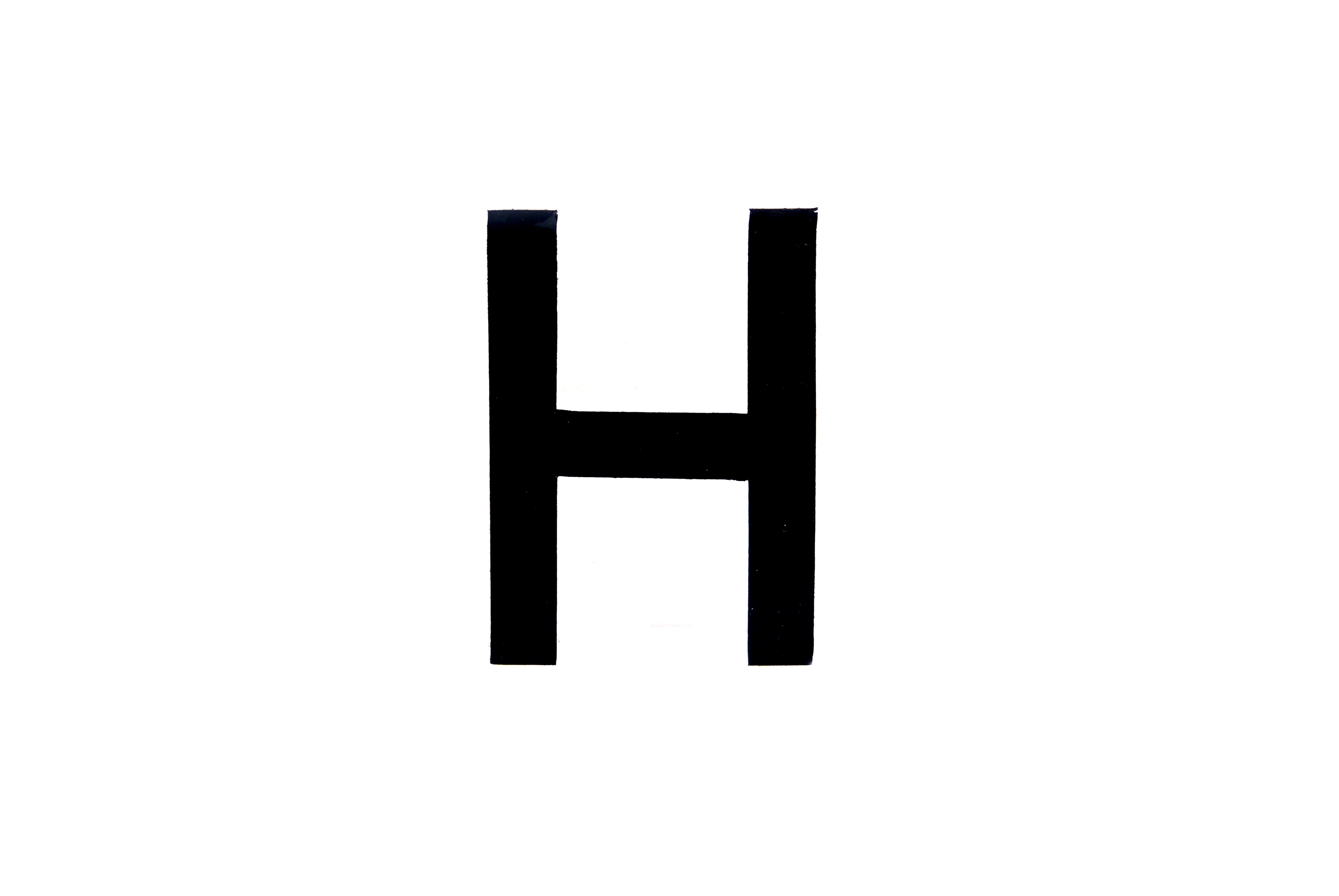 NUMBER PLATE DIGITS BIG H EACH image 1