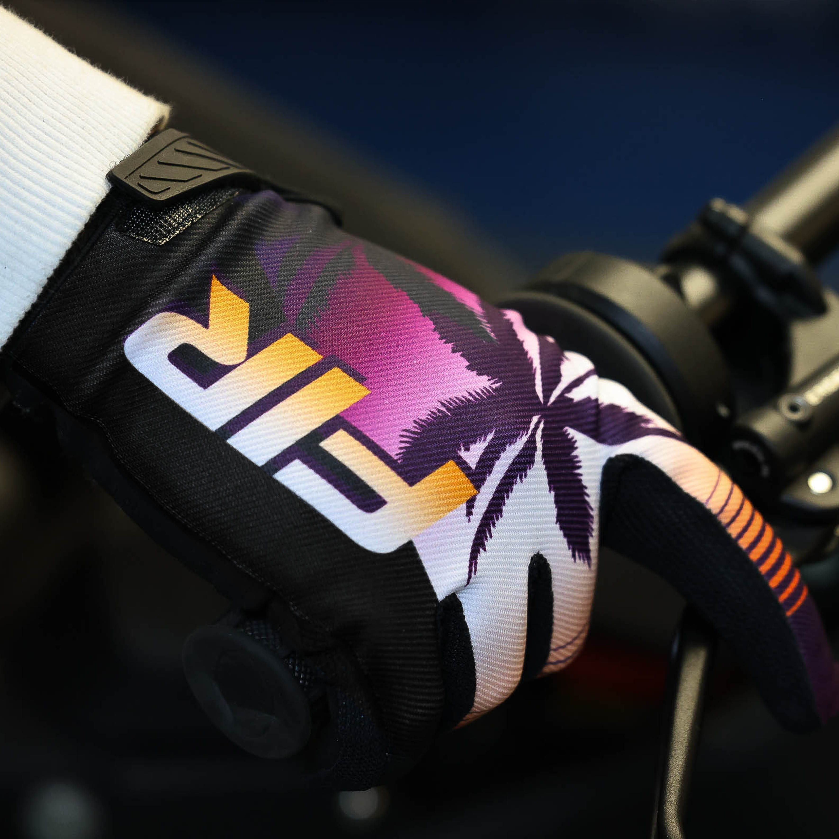 FIR ADULT MX GLOVES - M - RETRO VAPORWAVE SUNSET thumbnail 2