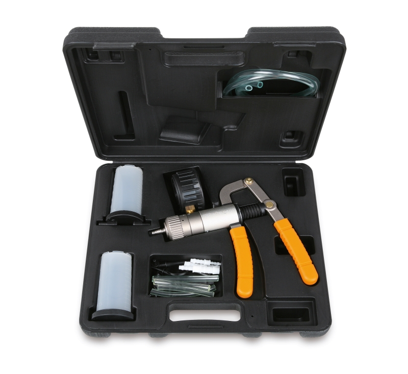 Pressure/Depressure Tester with Accessories and Adaptors - Beta Tools 960P image 1