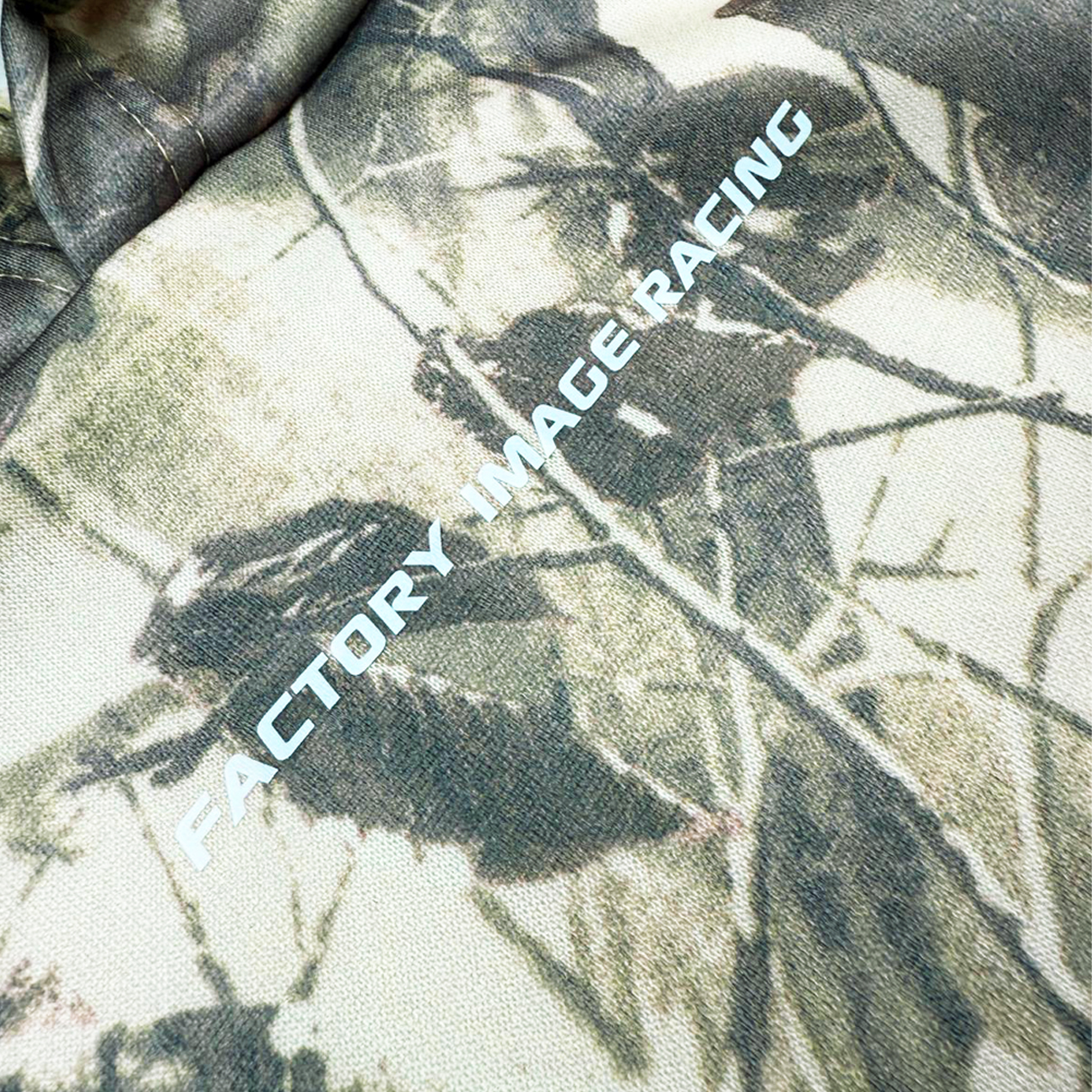 CAMO WITH WHITE TEXT UNISEX HOODIE - M thumbnail 3
