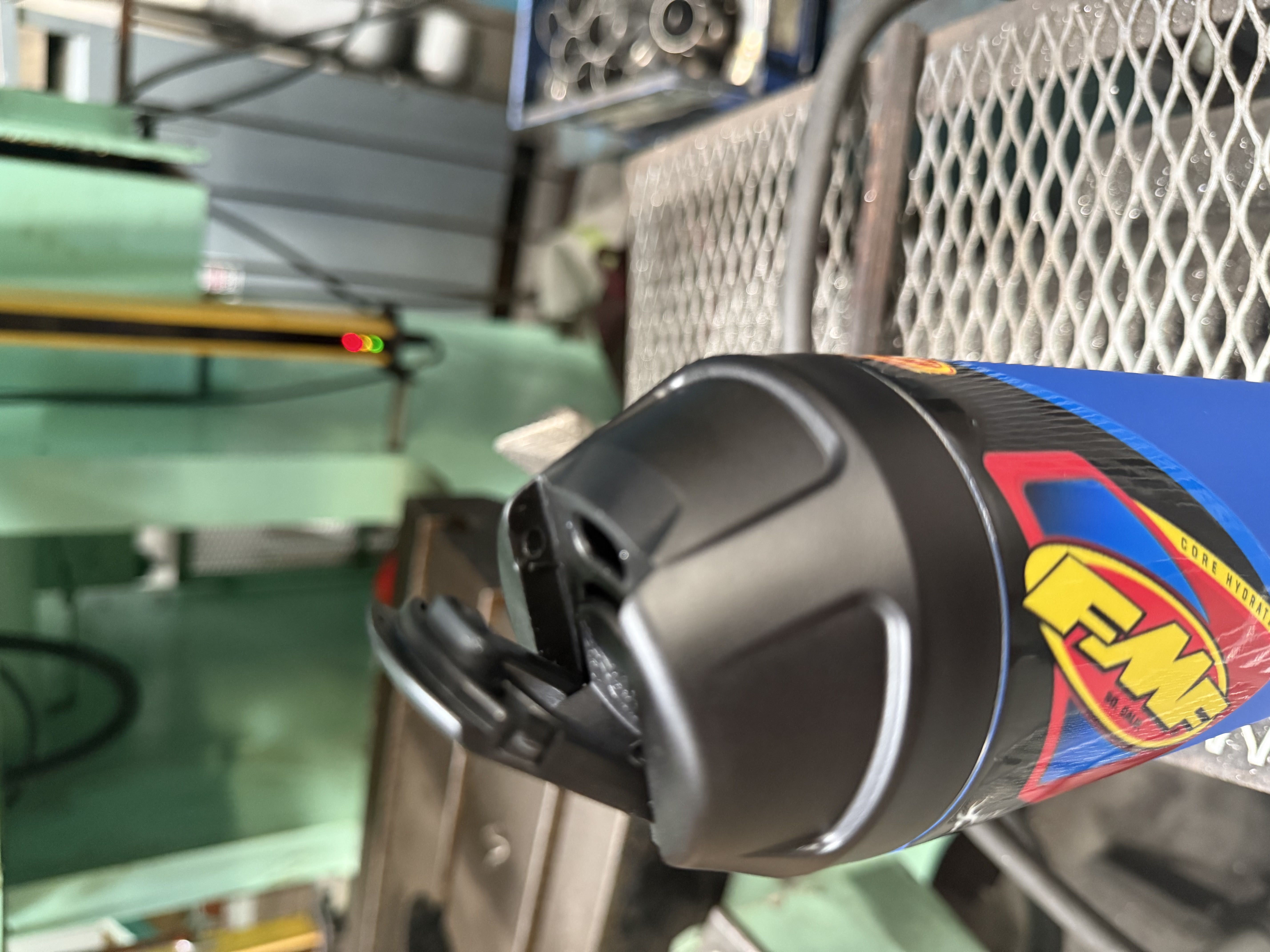 FMF STAINLESS 590ML FACTORY FATTY 4.1 WATER BOTTLE thumbnail 3