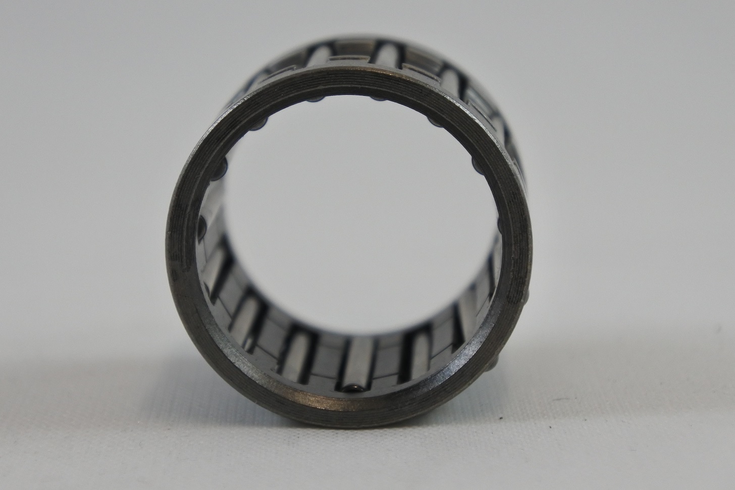 WRIST PIN BEARING 79-81 SUZUKI RM 125 250 400 18X22X20 VINTCO BNW007 thumbnail 3