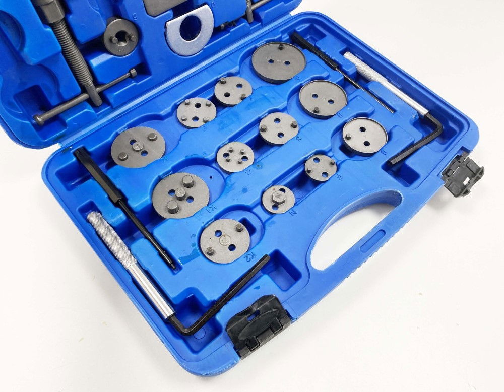 DISC BRAKE AND CALIPER SERVICE KIT 35pc INCLUDES 24 ADAPTORS - TOOLZONE KDPAU002 thumbnail 5
