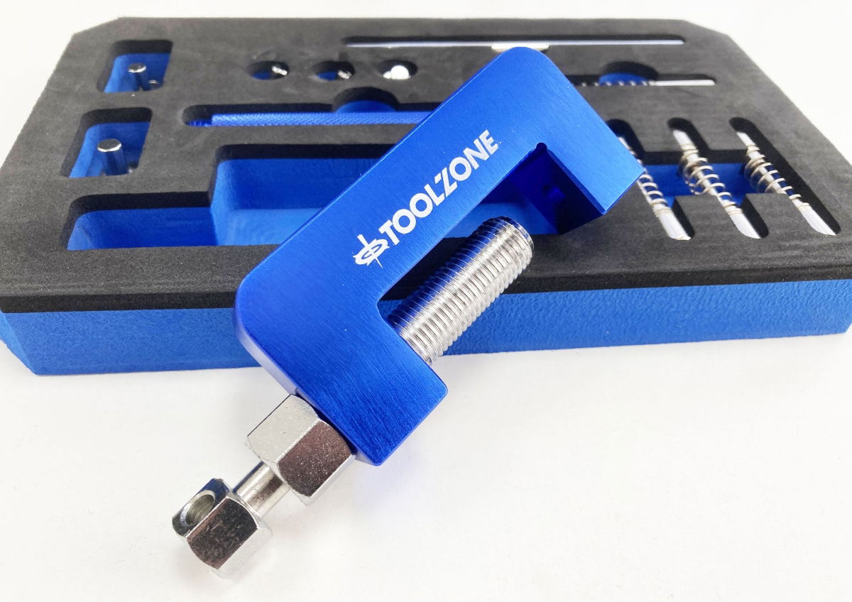 CHAIN BREAKER AND RIVETING TOOL FOR MOTORCYCLE DRIVE CHAINS 3-5mm - TOOLZONE KDPAU052 thumbnail 5
