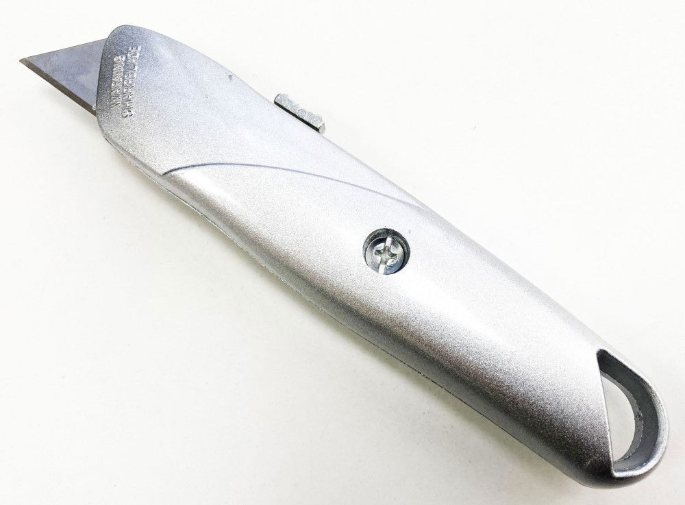 UTILITY KNIFE RETRACTABLE METAL BODY WITH 3 BLADES - TOOLZONE KDPKN016 thumbnail 3