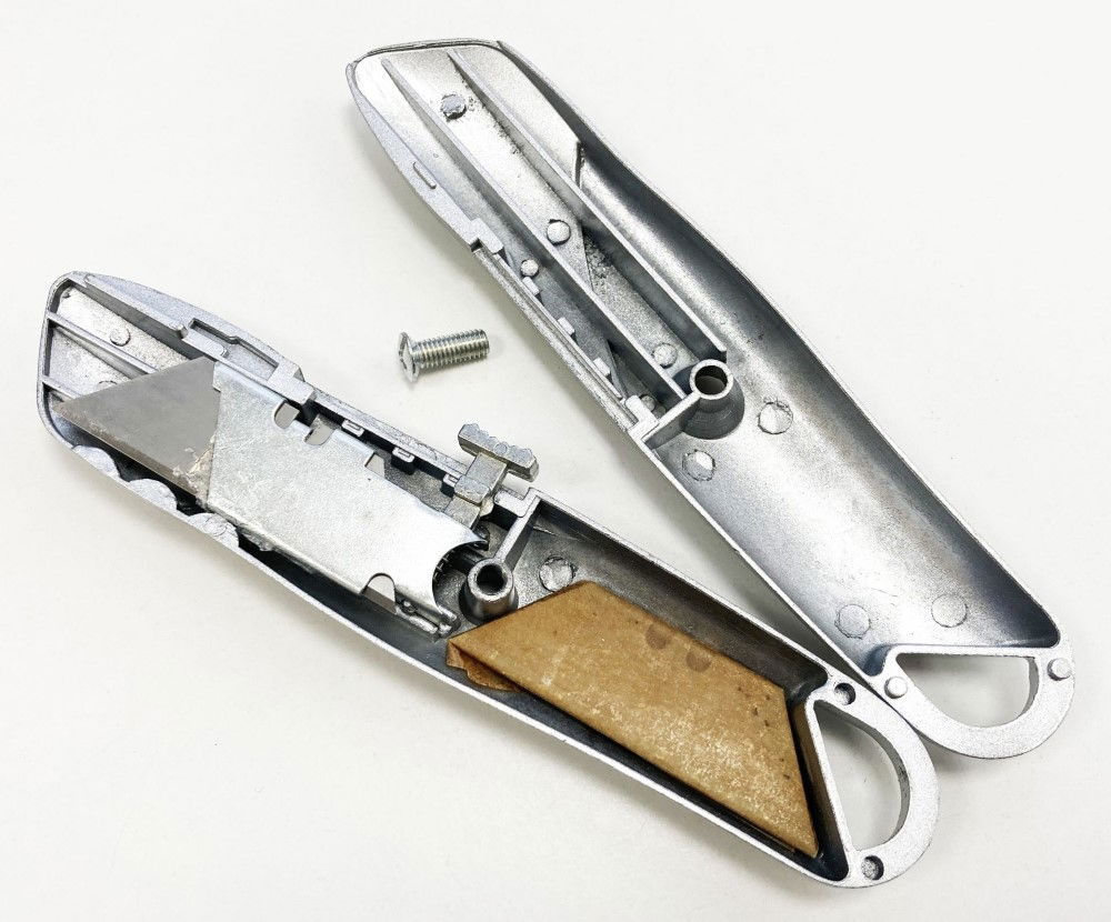 UTILITY KNIFE RETRACTABLE METAL BODY WITH 3 BLADES - TOOLZONE KDPKN016 thumbnail 6