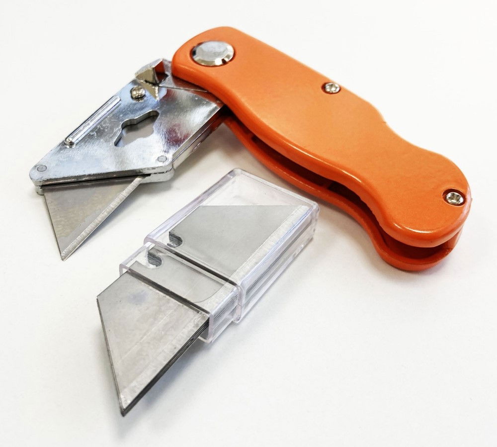 UTILITY KNIFE FOLDING LOCK BACK WITH 10 SPARE BLADES - TOOLZONE KDPKN076 thumbnail 4