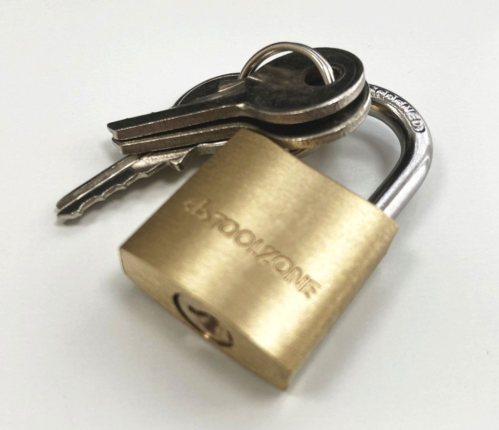PADLOCK HEAVY DUTY BRASS 20mm WITH 3 KEYS - TOOLZONE KDPLK013 thumbnail 3