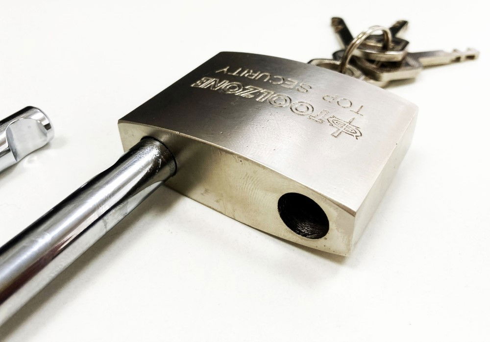 PADLOCK LONG SECURITY 60mm SOLID STEEL WITH 4 KEYS - TOOLZONE KDPLK024 thumbnail 7