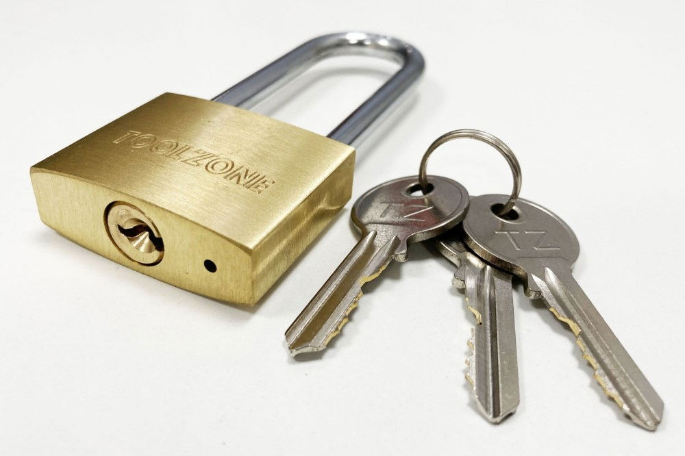 PADLOCK LONG SHANK BRASS 38mm 57mm SHACKLE WITH 3 KEYS - TOOLZONE KDPLK040 thumbnail 5