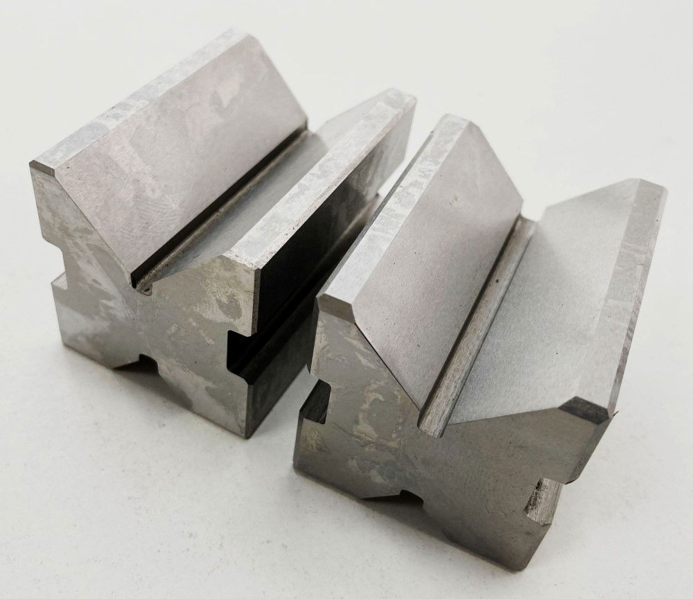 V BLOCK AND CLAMP SET PAIR 50x38x38mm MAX CAPACITY 41mm - TOOLZONE KDPMS163 thumbnail 4