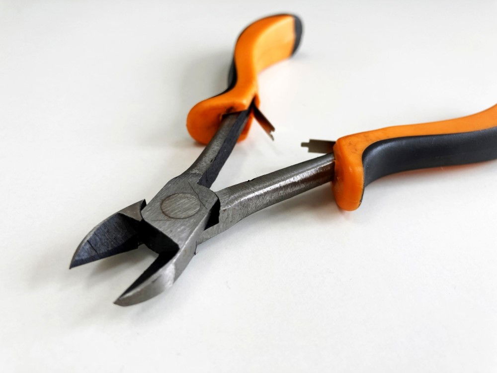 PRECISION SIDE CUT PLIERS LEAF SPRING CARBON STEEL - TOOLZONE KDPPL184 thumbnail 5