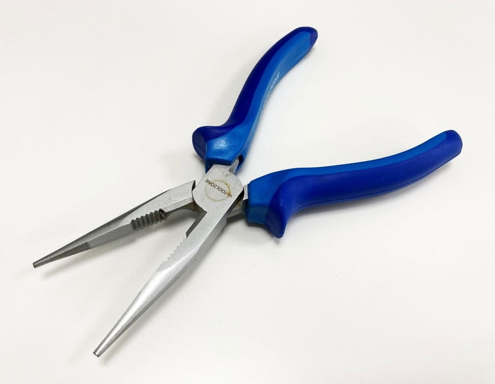 LONG NOSE PLIER HEAVY DUTY 8 SATIN FINISH DROP FORGED STEEL - TOOLZONE KDPPL205 thumbnail 3