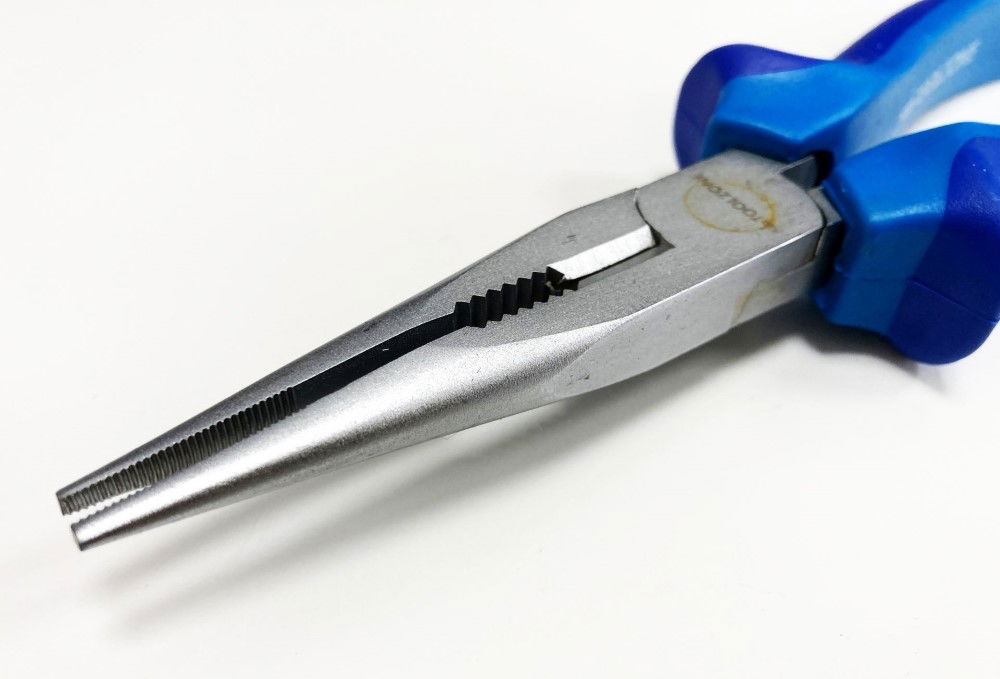 LONG NOSE PLIER HEAVY DUTY 8 SATIN FINISH DROP FORGED STEEL - TOOLZONE KDPPL205 thumbnail 4