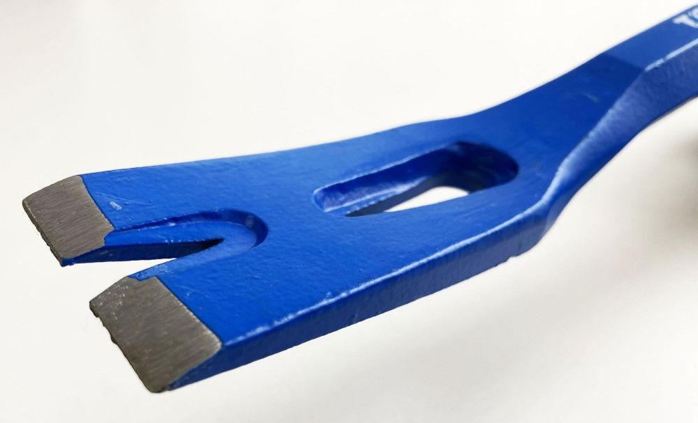 WRECKING BAR EXTRA HEAVY DUTY 18 x 18mm WITH NAIL PULLER SLOT - TOOLZONE KDPPN168 thumbnail 4