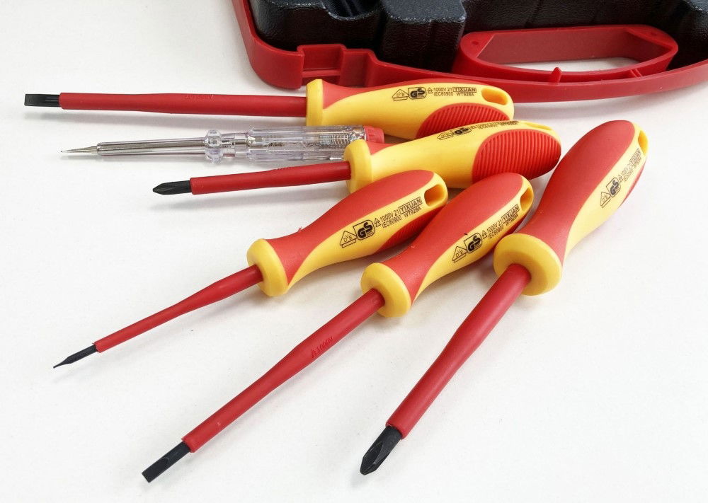 VDE ELECTRICIANS TOOL KIT 11PC - TOOLZONE KDPSD301 thumbnail 5