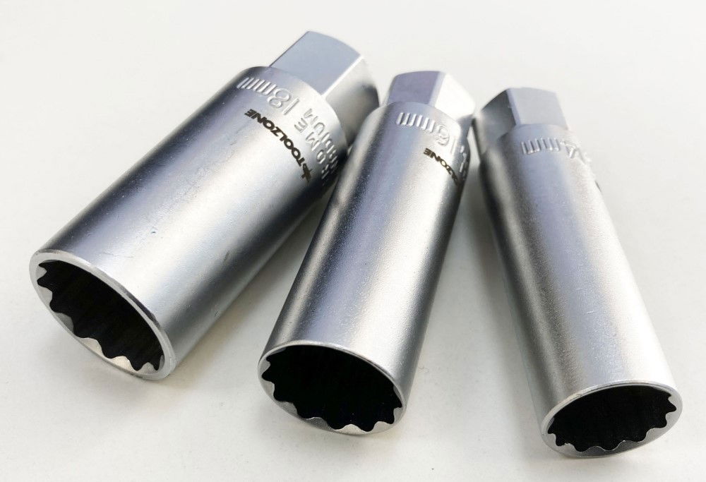 SPARK PLUG SOCKET SET 3/8 DRIVE 3 PIECES 14mm 16mm 18mm THIN WALL SATIN FINISH - TOOLZONE KDPSS242 thumbnail 5