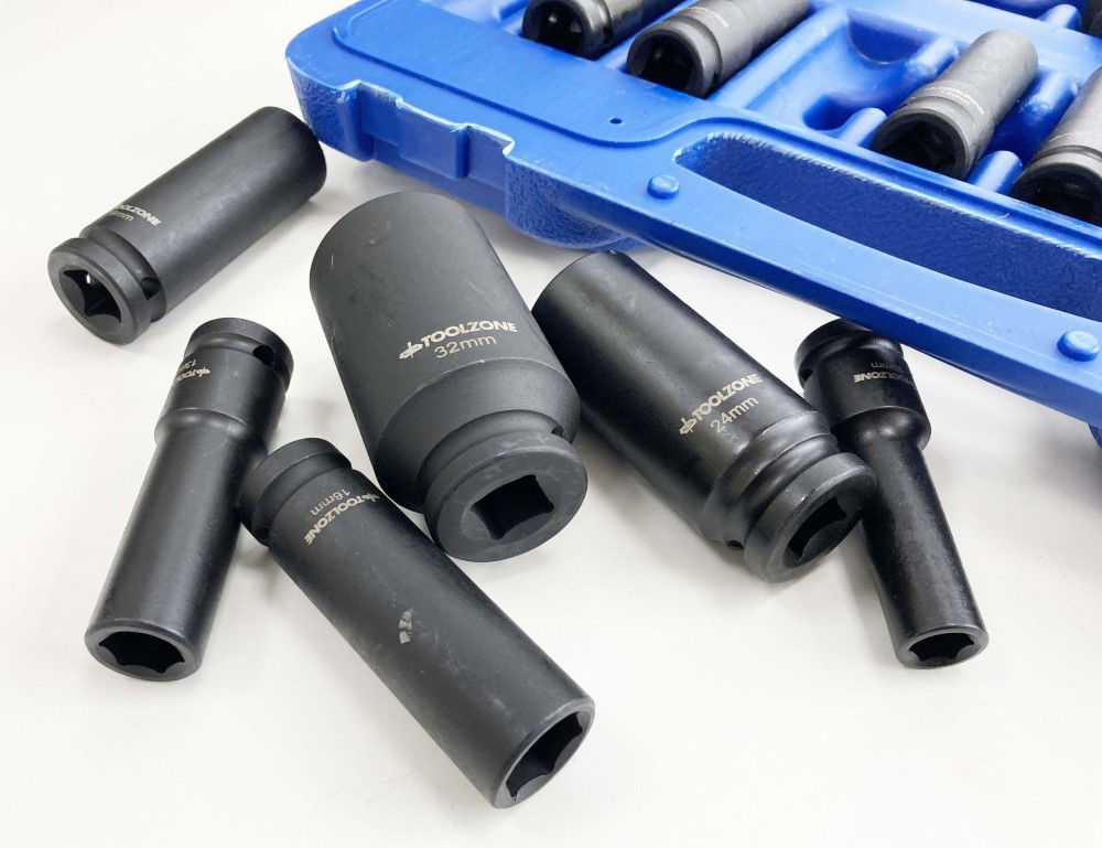 IMPACT SOCKET SET DEEP 1/2 DRIVE 16 PIECES 10mm-32mm CRV BLACK PHOSPHATE - TOOLZONE KDPSS244 thumbnail 5