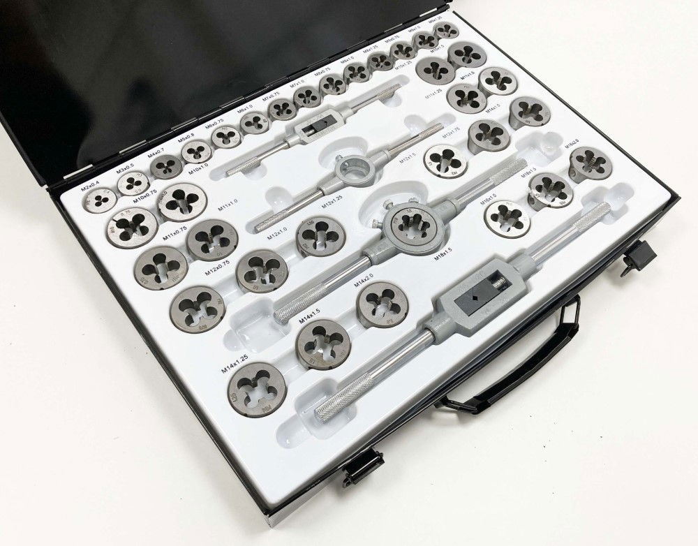 TAP AND DIE SET 110 PIECE ALLOY STEEL WITH WRENCHES - TOOLZONE KDPTP096 thumbnail 10