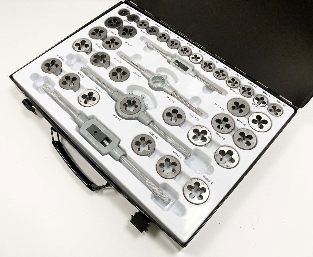 TAP AND DIE SET 110 PIECE ALLOY STEEL WITH WRENCHES - TOOLZONE KDPTP096 thumbnail 11