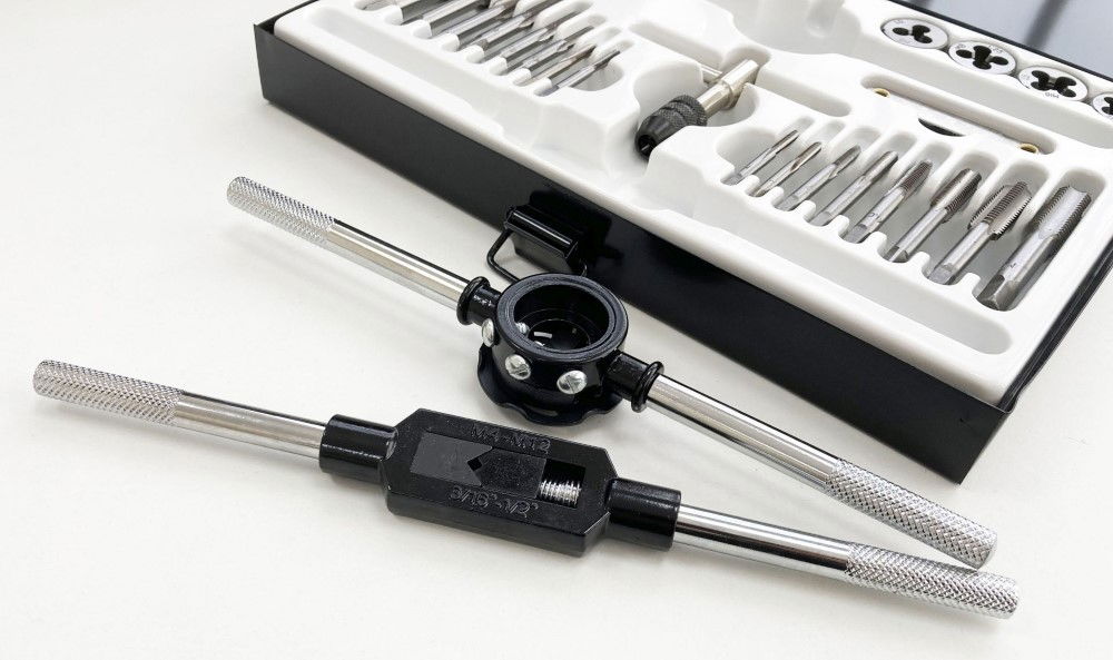 TAP AND DIE SET METRIC 28 PIECE ALLOY STEEL WITH WRENCHES - TOOLZONE KDPTP099 thumbnail 10