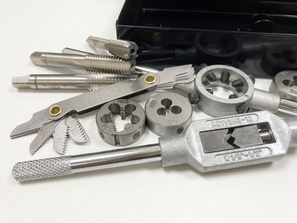 TAP AND DIE SET METRIC 32 PIECE HSS WITH WRENCHES - TOOLZONE KDPTP107 thumbnail 6