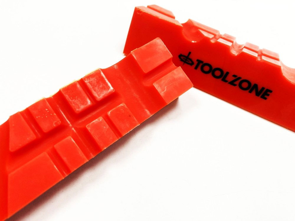 MAGNETIC SOFT VICE JAWS 4 TPU MULTI GROOVE NON-MARKING - TOOLZONE KDPVC047 thumbnail 13