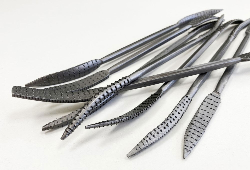 RIFFLER WOOD RASP SET 8PC 8 DOUBLE ENDED VARIOUS SHAPES WITH POUCH - TOOLZONE KDPWW098 thumbnail 5