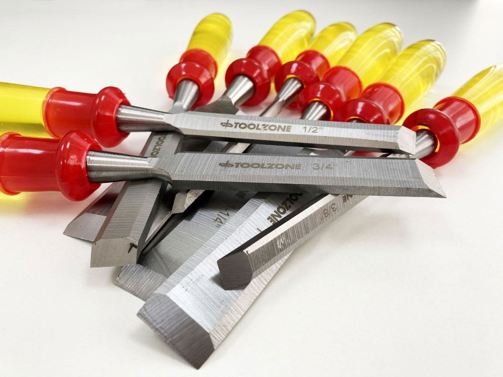 WOOD CHISEL SET 8PC 65mn SIZES 1/4-1-1/2 WITH WOODEN CASE - TOOLZONE KDPWW217 thumbnail 6