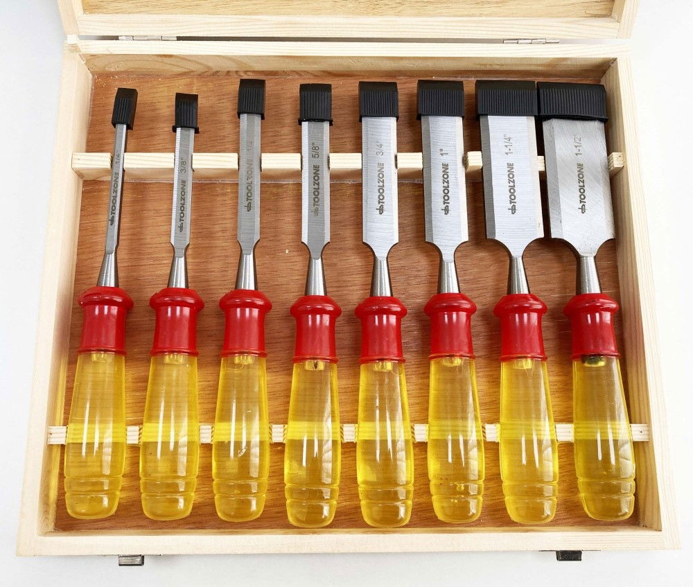 WOOD CHISEL SET 8PC 65mn SIZES 1/4-1-1/2 WITH WOODEN CASE - TOOLZONE KDPWW217 thumbnail 7