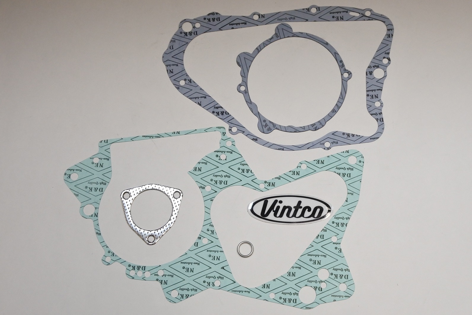ENGINE GASKET KIT 76-78 SUZUKI RM 360 400 VINTCO KEG070 thumbnail 2