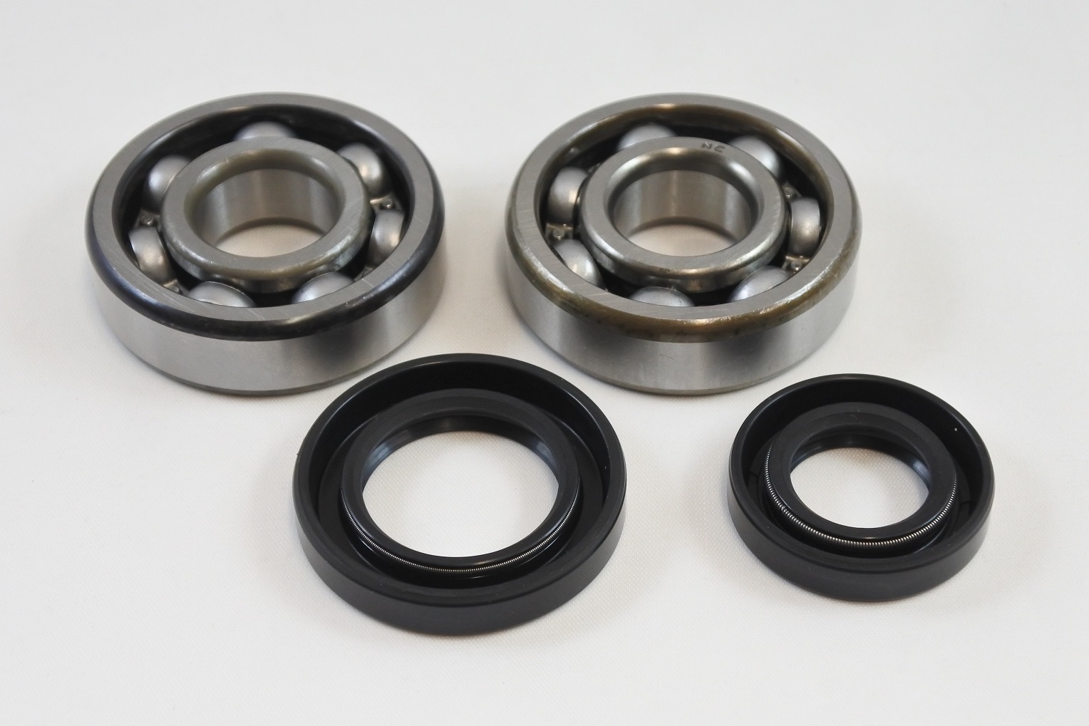 MAIN BEARING AND SEAL KIT 79-79 HONDA CR 125 VINTCO KMB002 thumbnail 3