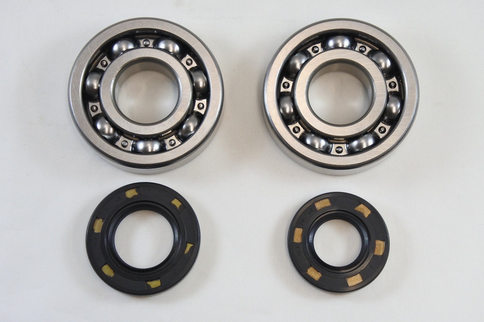 MAIN BEARING AND SEAL KIT 80-86 KAWASAKI KDX KX 250 VINTCO KMB011 image 1