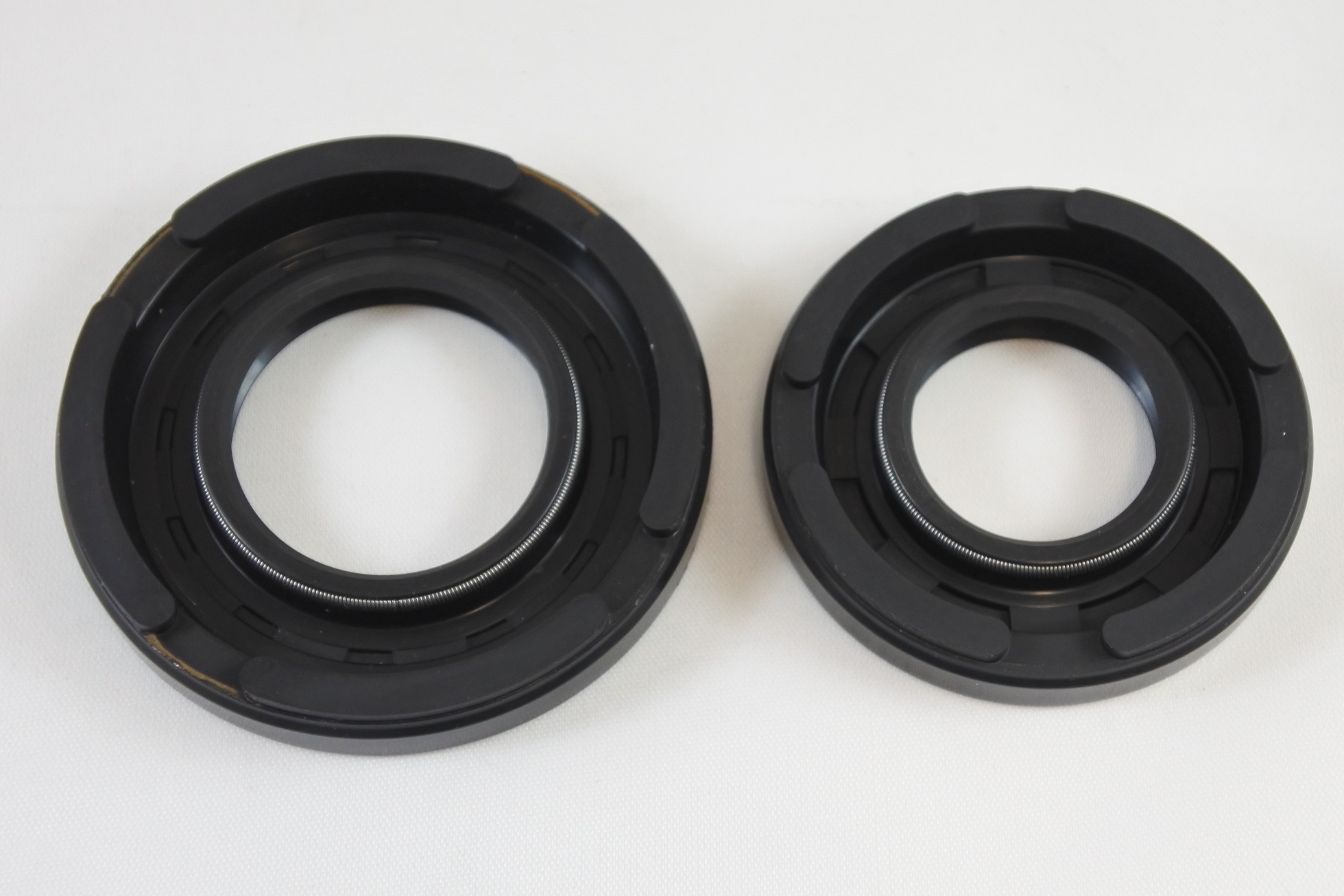 MAIN BEARING SEAL KIT 69-76 KAWASAKI H1 KH 500 SEALS ONLY VINTCO KMB012 thumbnail 2