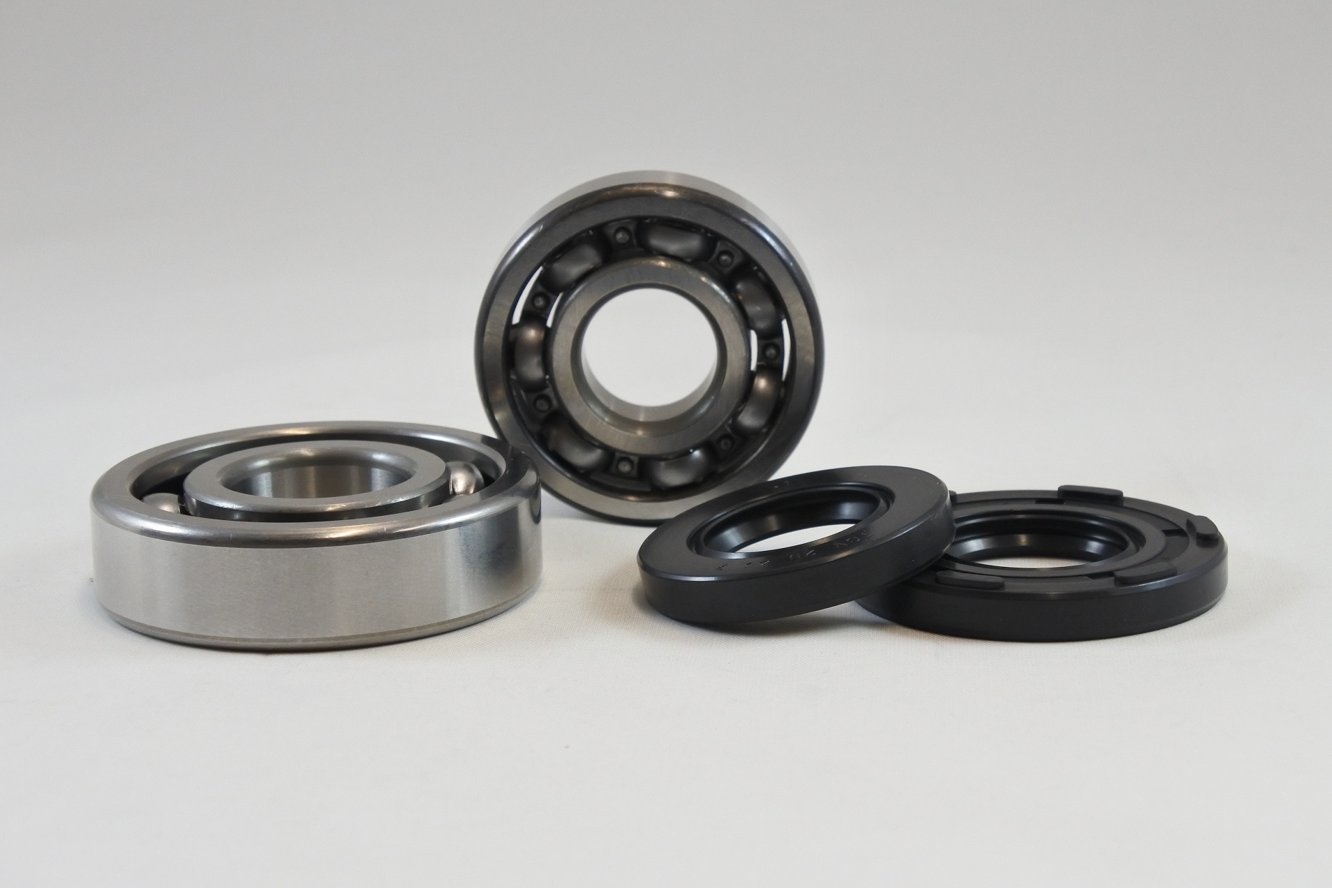 MAIN BEARING AND SEAL KIT 75-81 SUZUKI DS TS RM 100 125 VINTCO KMB014 thumbnail 4