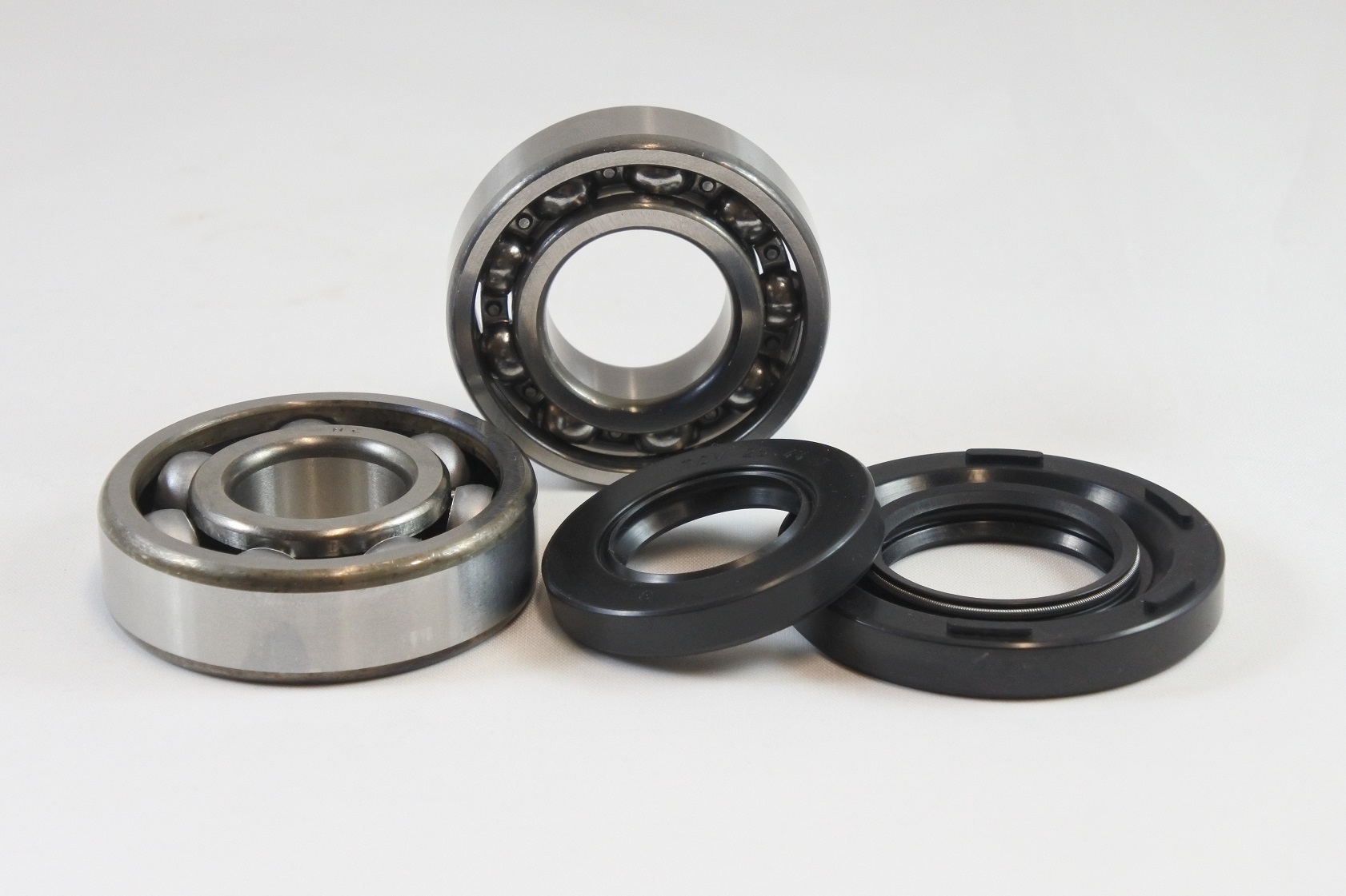 MAIN BEARING AND SEAL KIT 76-79 SUZUKI RM PE 100 125 175 VINTCO KMB015 thumbnail 4