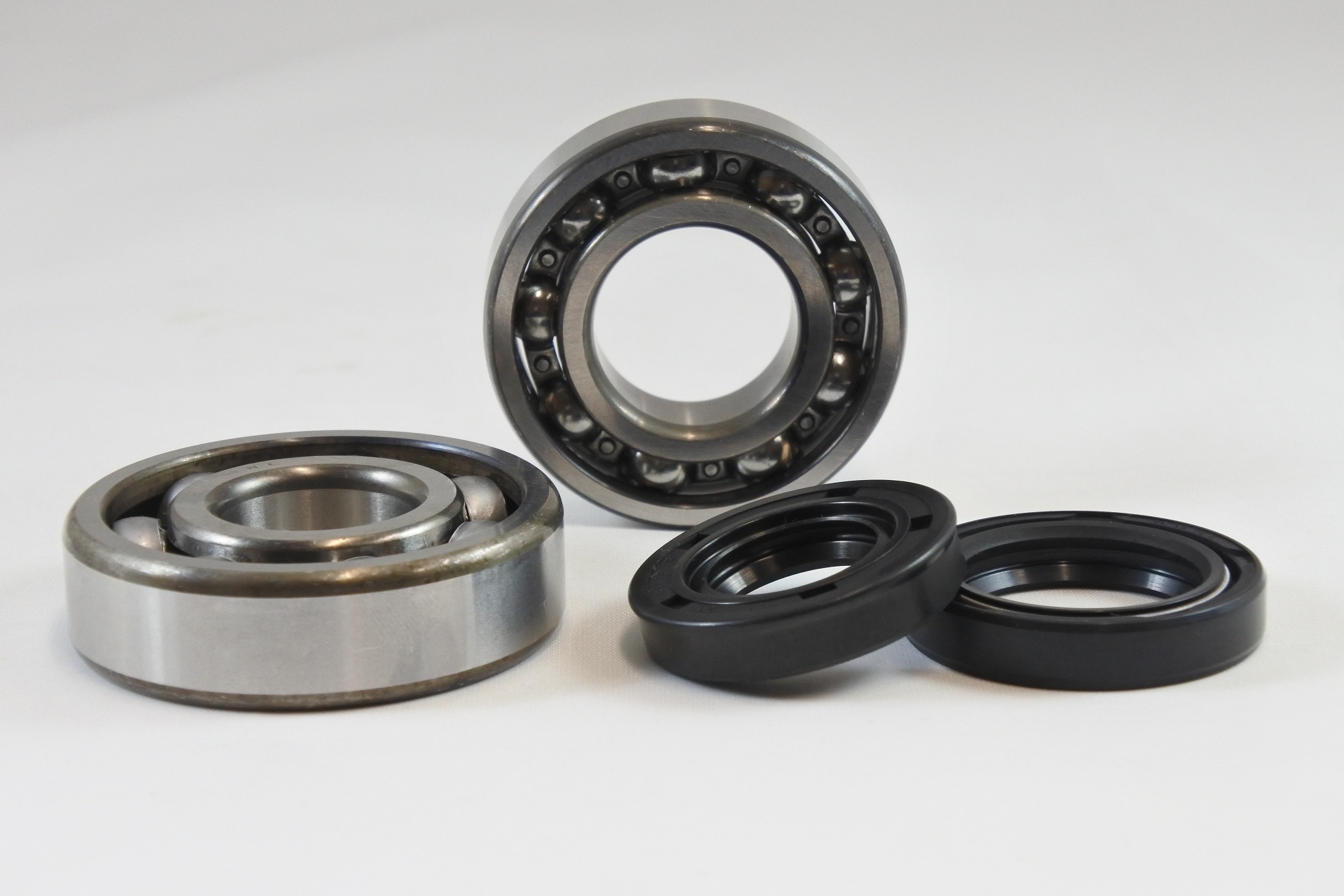 MAIN BEARING AND SEAL KIT 81-81 SUZUKI RM 125 VINTCO KMB017 thumbnail 4