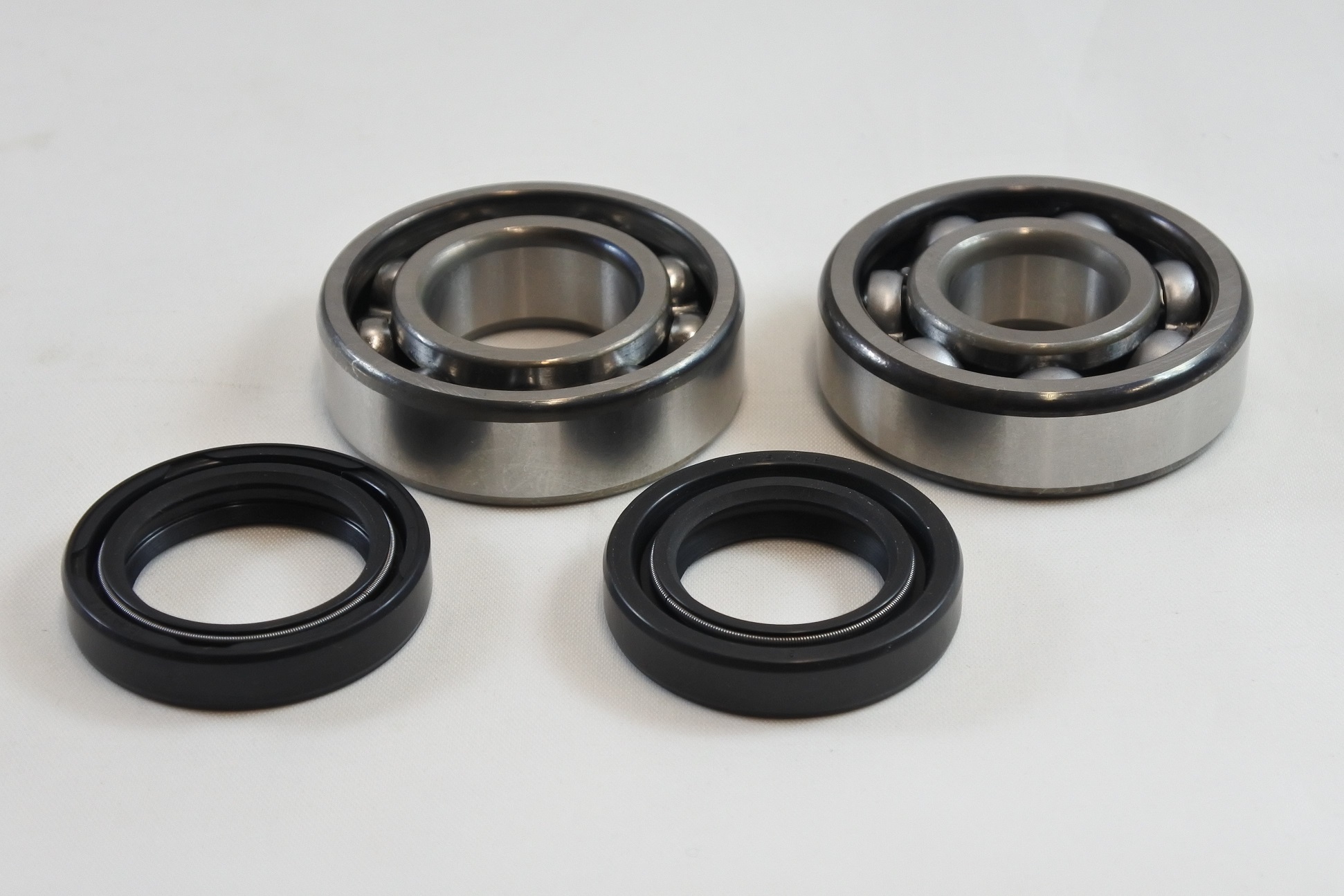 MAIN BEARING AND SEAL KIT 76-81 YAMAHA IT MX TZ YZ X 100 125 175 VINTCO KMB024 thumbnail 2