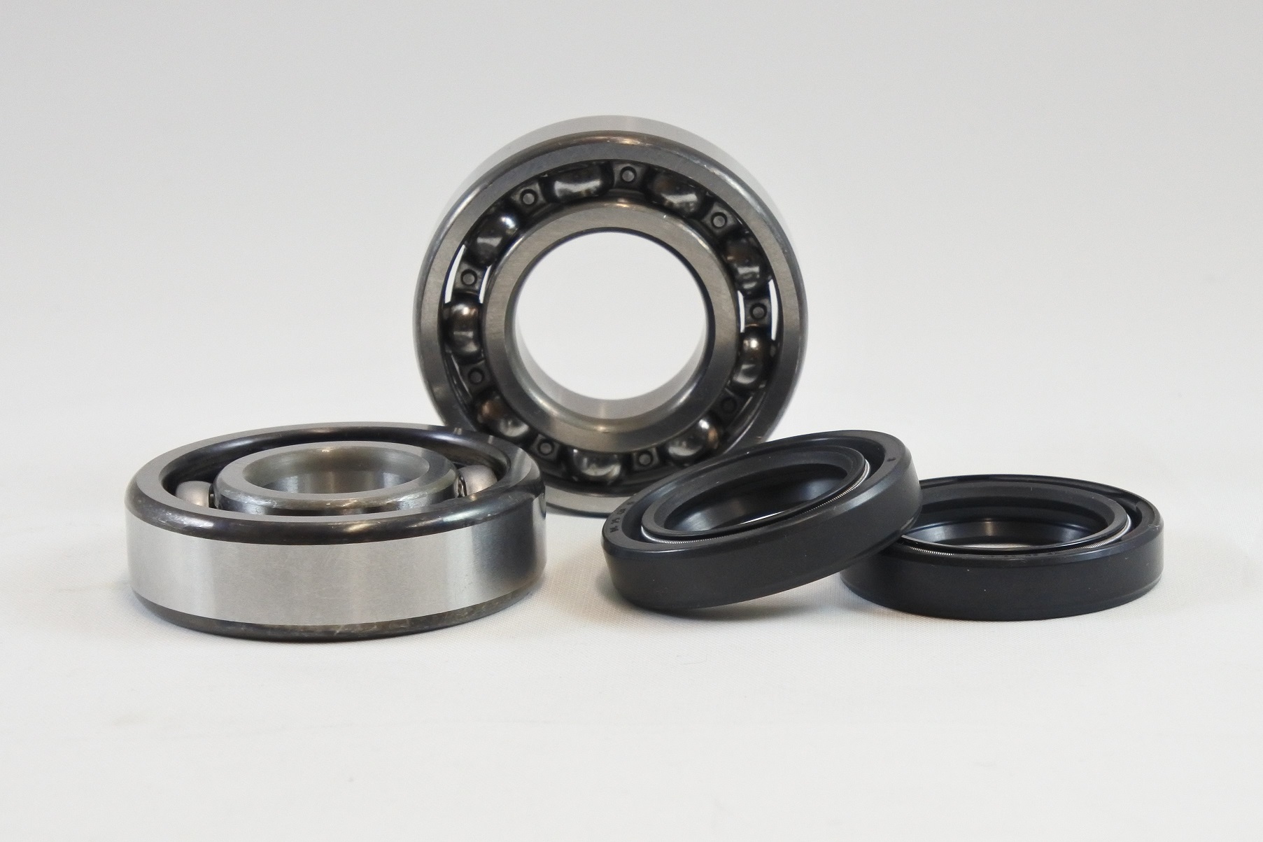 MAIN BEARING AND SEAL KIT 76-81 YAMAHA IT MX TZ YZ X 100 125 175 VINTCO KMB024 thumbnail 4