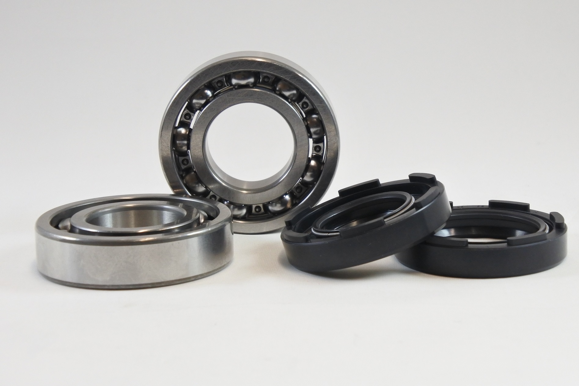 MAIN BEARING AND SEAL KIT 74-81 YAMAHA DT IT MX TY YZ 250 VINTCO KMB025 thumbnail 4