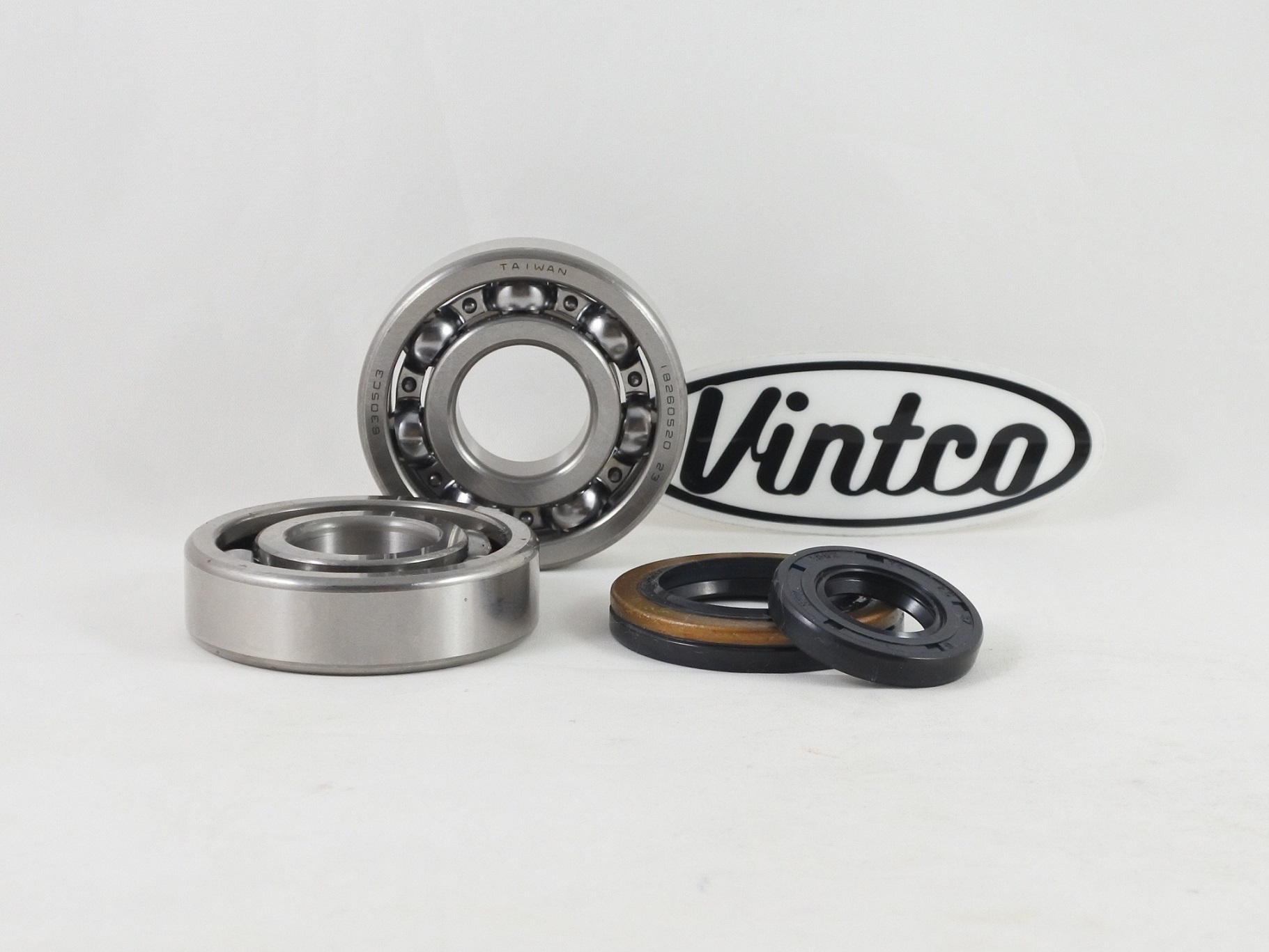MAIN BEARING AND SEAL KIT 89-93 SUZUKI RM 250 VINTCO KMB041 image 1