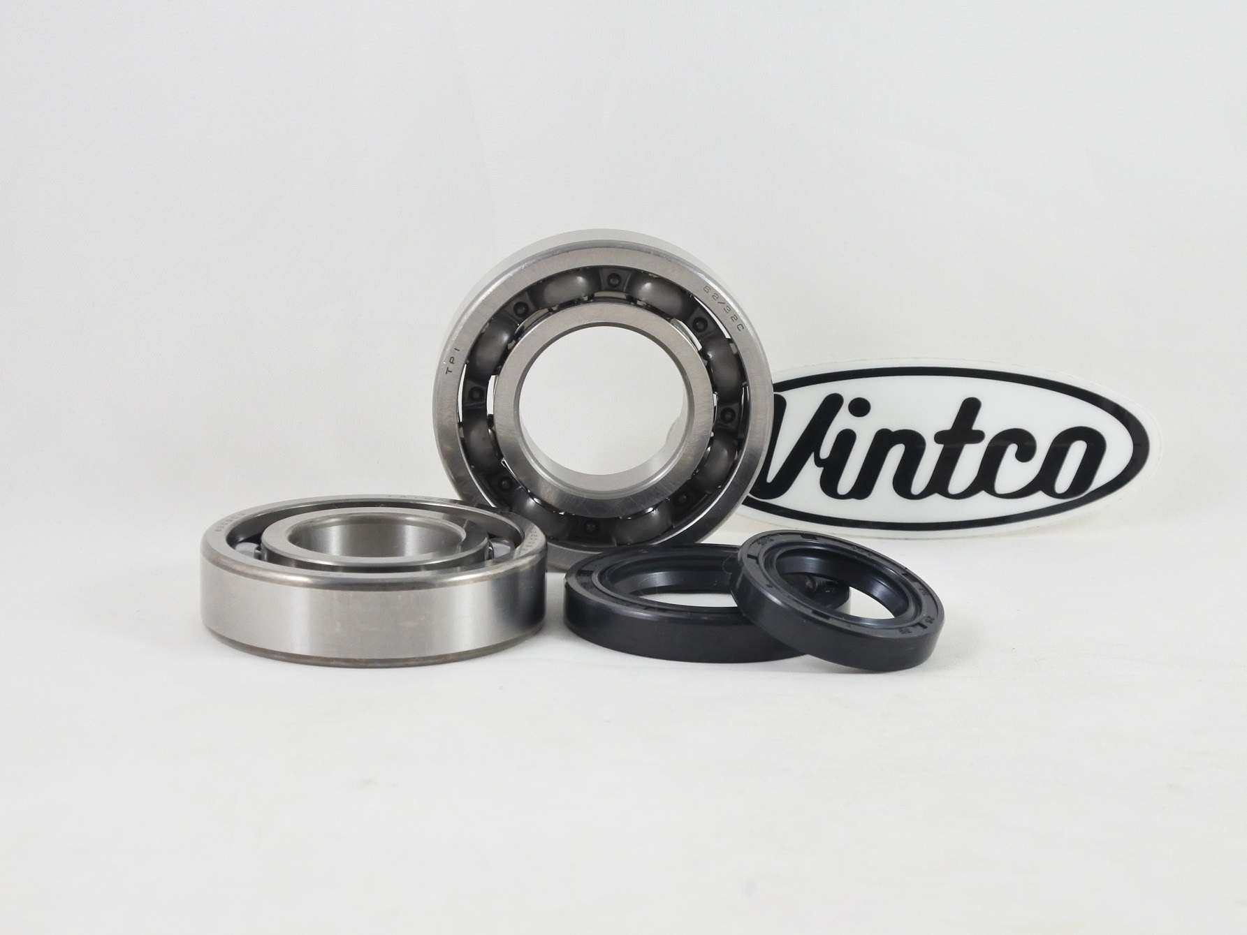 MAIN BEARING AND SEAL KIT 87-92 SUZUKI LT R 250 VINTCO KMB047 image 1