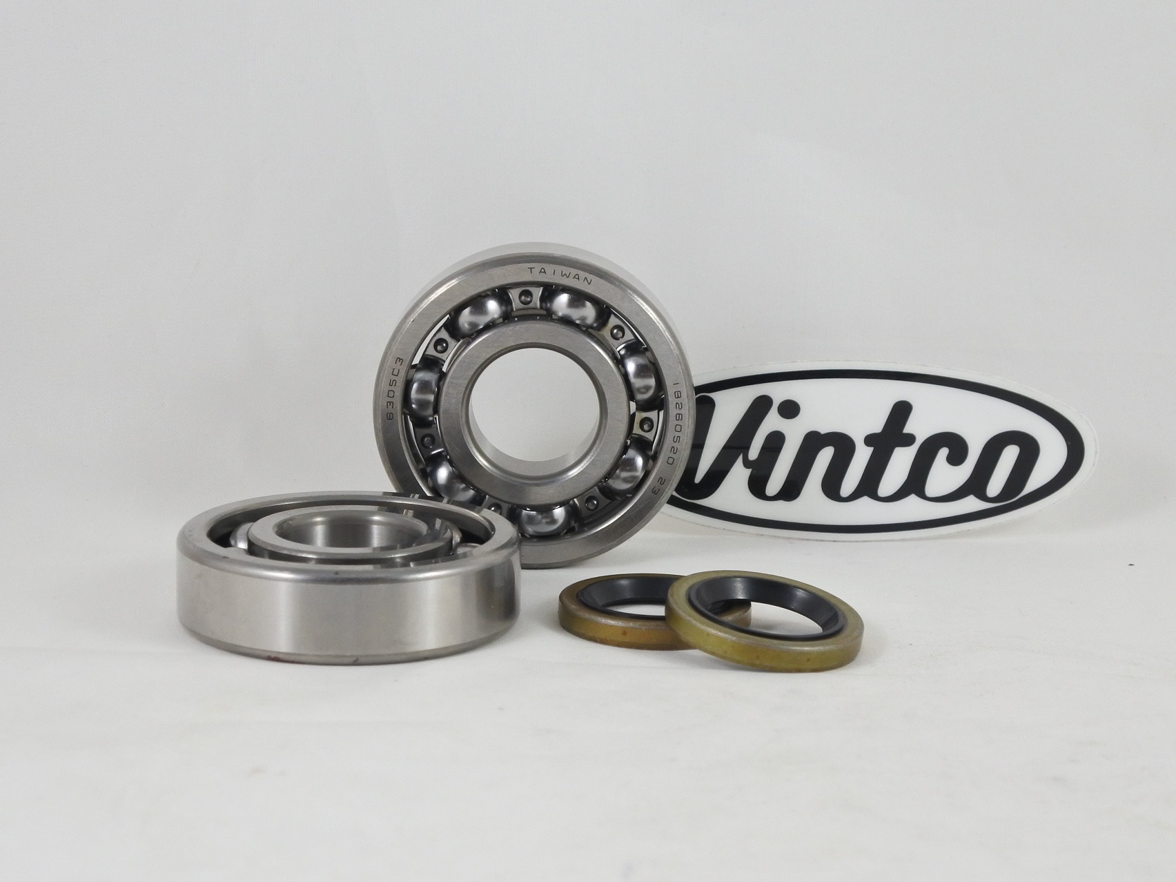 MAIN BEARING AND SEAL KIT 90-06 KAWASAKI KDX 200 220 VINTCO KMB050 image 1
