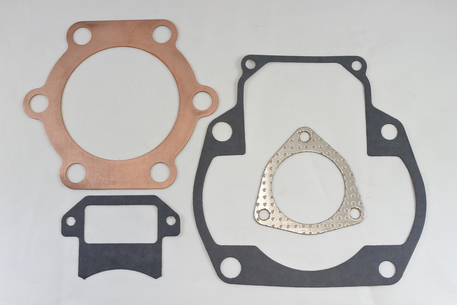 TOP END GASKET KIT 79-79 SUZUKI RM 400 BORES 80mm-81mm VINTCO KTE028 image 1