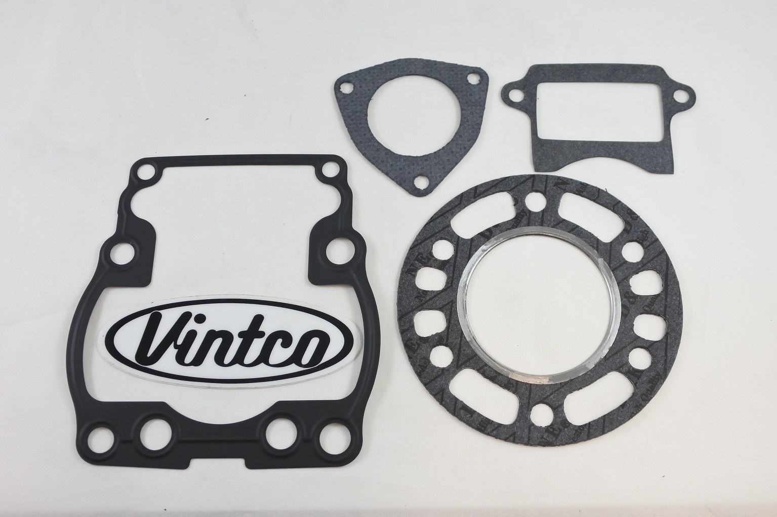 TOP END GASKET KIT 84-85 SUZUKI RM 125 54-56mm BORE VINTCO KTE073 image 1