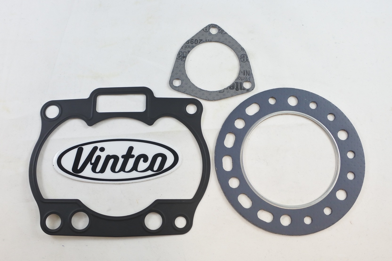 TOP END GASKET KIT 82-85 SUZUKI RM 250 BORES 70mm-71.8mm VINTCO KTE077 image 1