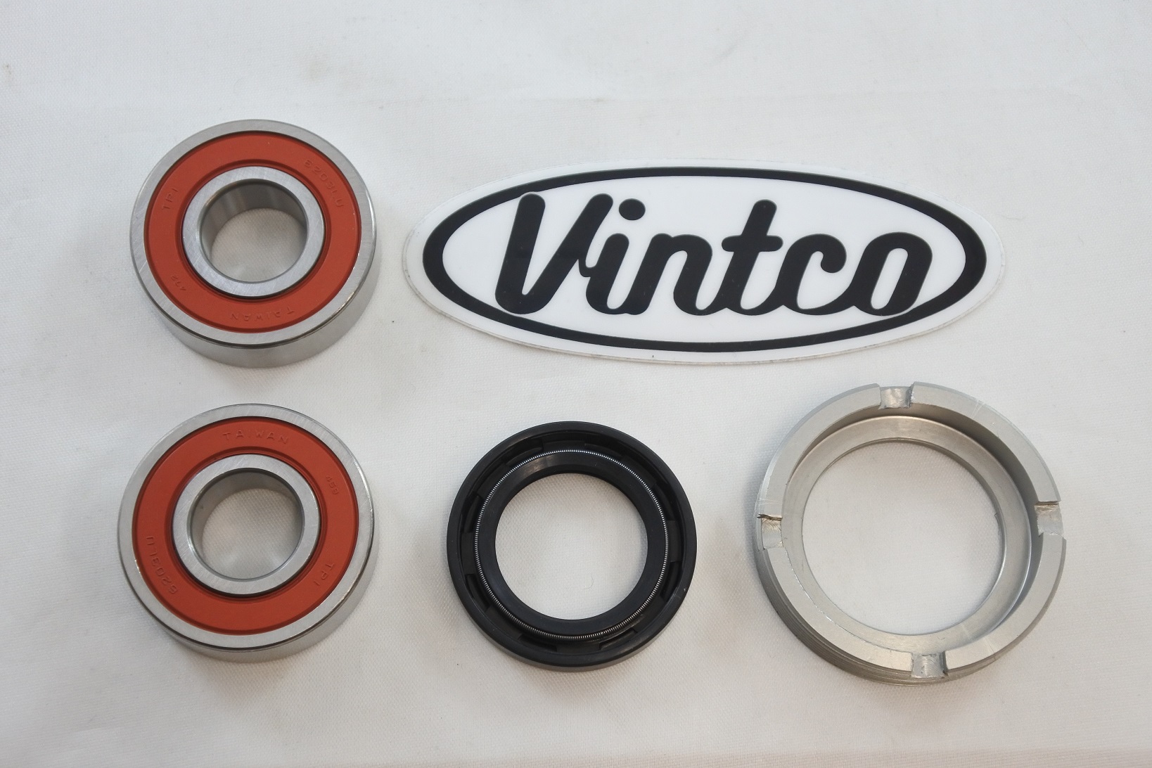 REAR WHEEL BEARING KIT 79-81 HONDA CR 125 RETAINER VINTCO KWR002 thumbnail 3